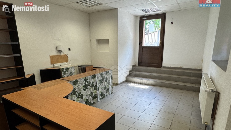 Pronájem obchodního prostoru 30 m², Děčín