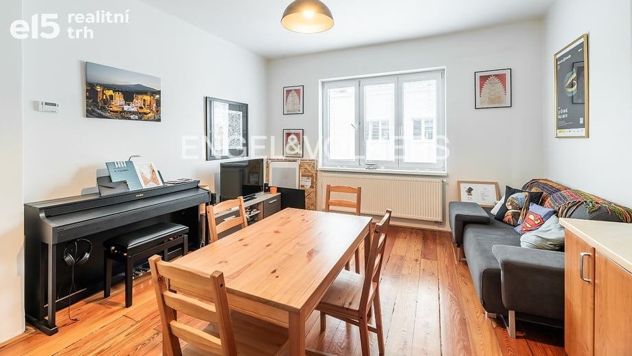 Pronájem bytu 2+kk 50 m², Praha - Nusle