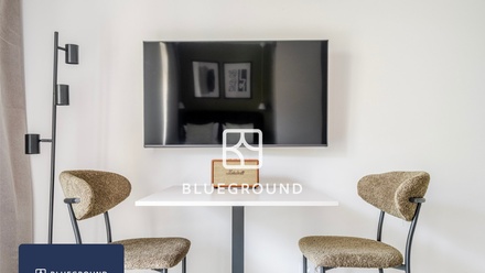 Pronájem bytu 1+kk 29 m², Praha - Nusle