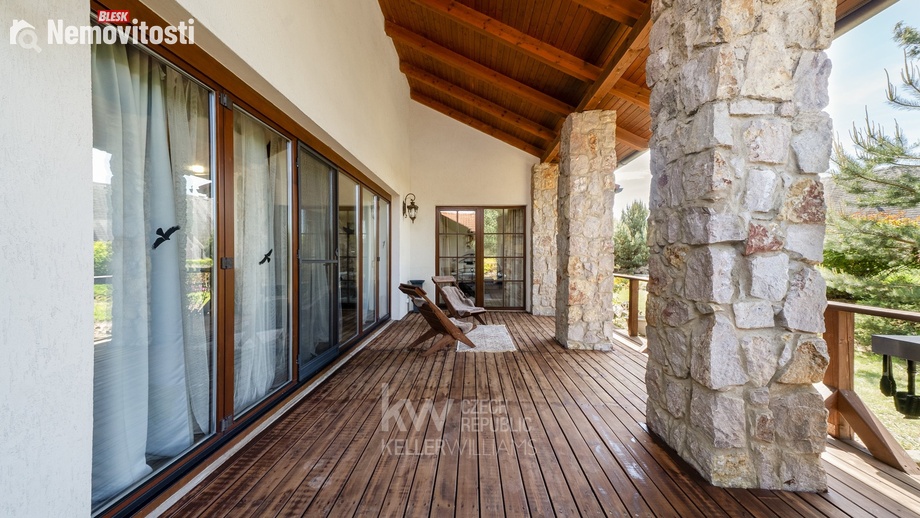 Prodej rodinného domu 313 m², Hradištko - Brunšov