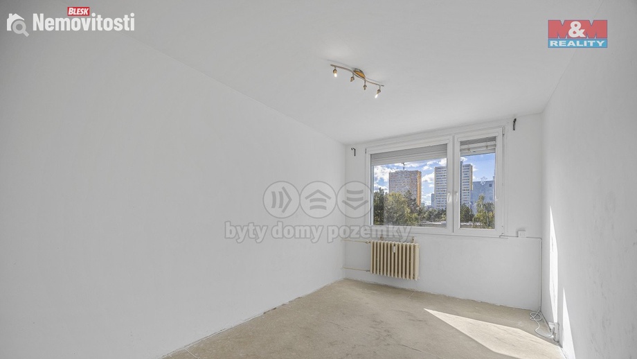 Prodej bytu 2+kk 42 m², Praha 11