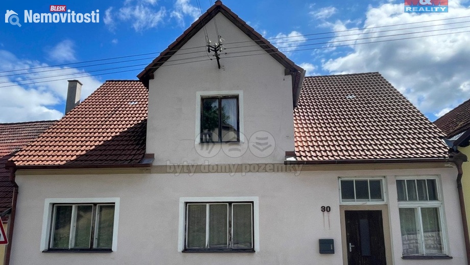 Prodej rodinného domu 452 m², Újezdec