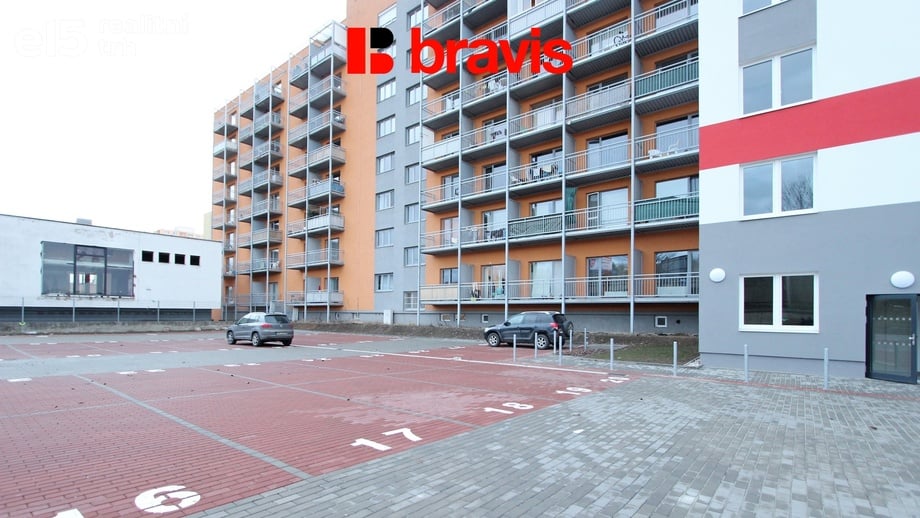 Pronájem garážového stání 16 m², Brno - Královo Pole