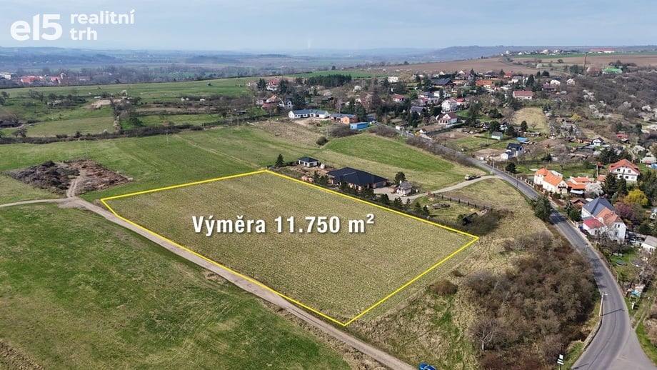 Prodej stavebního pozemku 11 626 m², Žatec