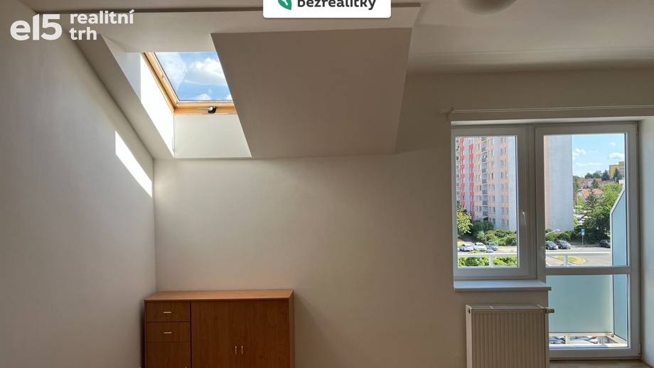 Prodej bytu 1+kk 33 m², Praha 15