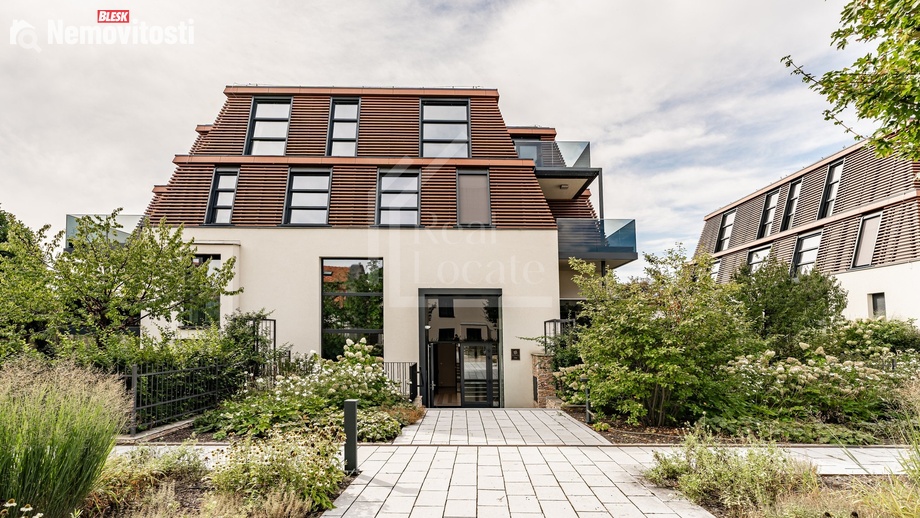 Pronájem bytu 2+kk 77 m², Praha - Troja