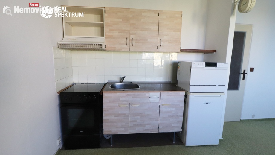 Pronájem bytu 1+kk 30 m², Brno - Líšeň