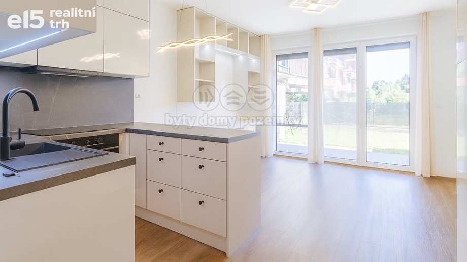 Prodej bytu 1+kk 31 m², Praha 15