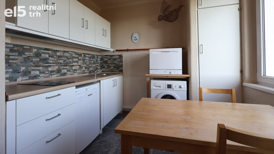 Pronájem bytu 1+1 31 m², Brno - Bystrc