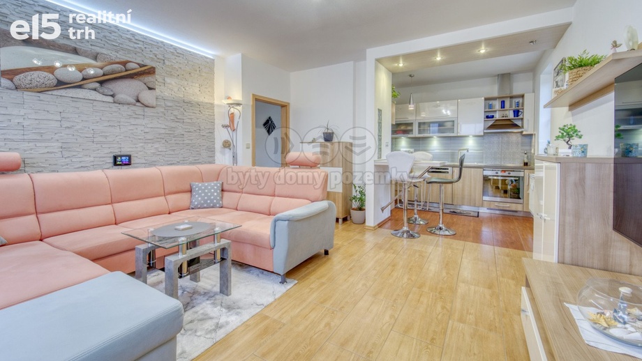 Prodej bytu 3+kk 73 m², Vejprnice