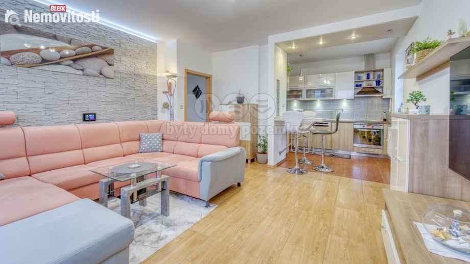 Prodej bytu 3+kk 73 m², Vejprnice