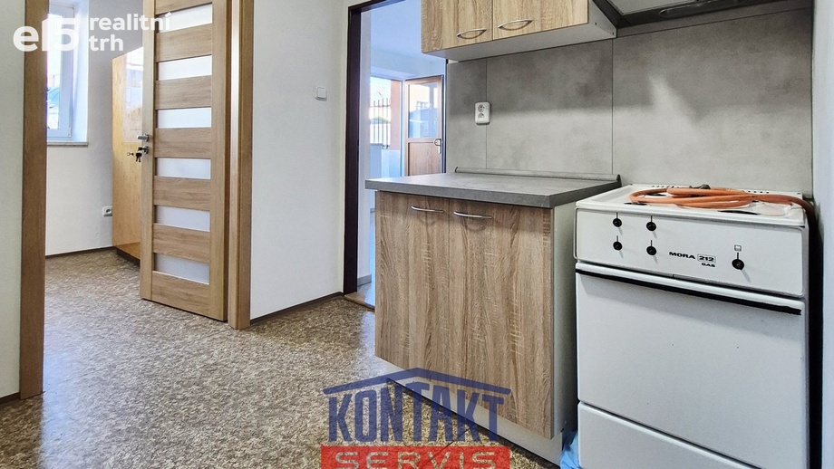 Pronájem obchodního prostoru 35 m², České Budějovice 6