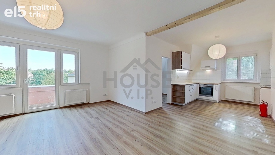 Pronájem bytu 5+kk 138 m², Praha - Bubeneč