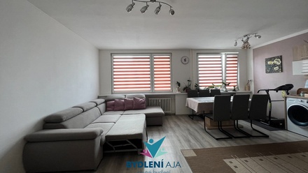 Prodej bytu 3+1 76 m², Teplice - Trnovany