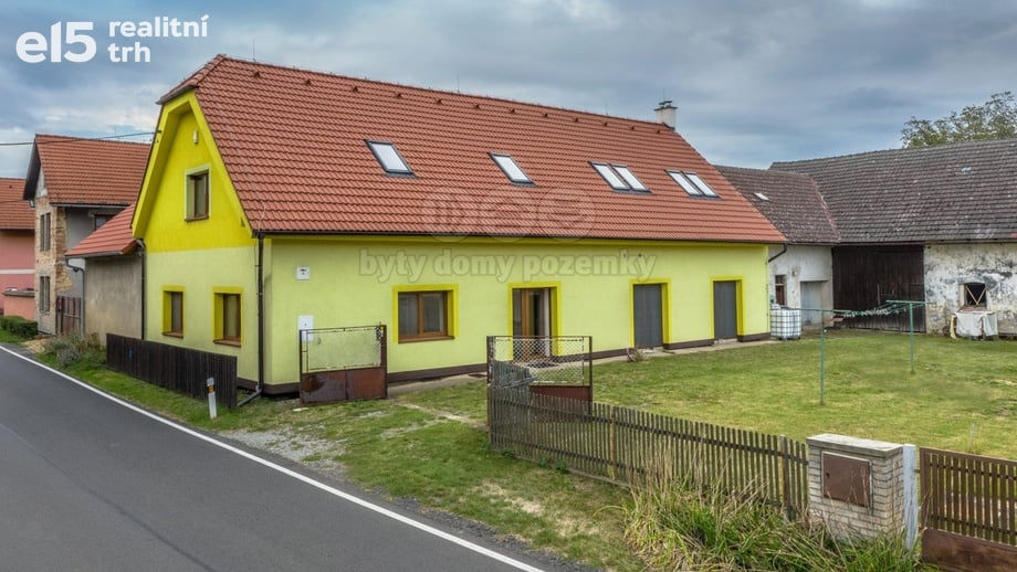 Prodej rodinného domu 250 m², Kokořín