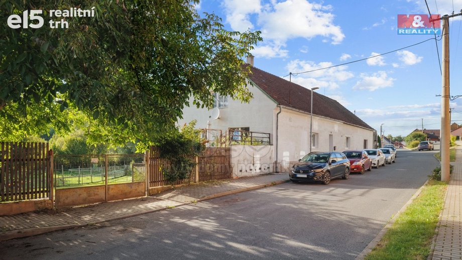 Prodej rodinného domu 106 m², Stochov