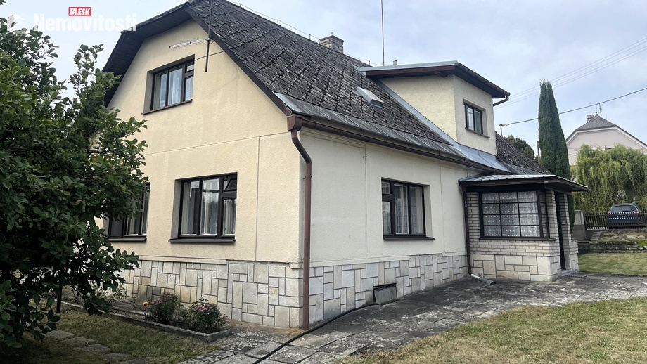 Prodej rodinného domu 280 m², Hořičky