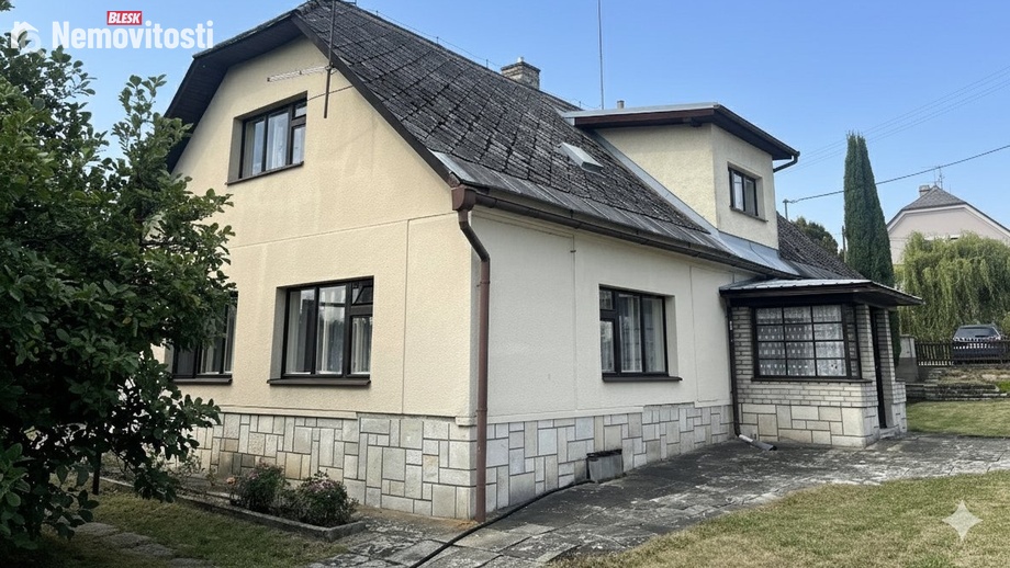 Prodej rodinného domu 280 m², Hořičky