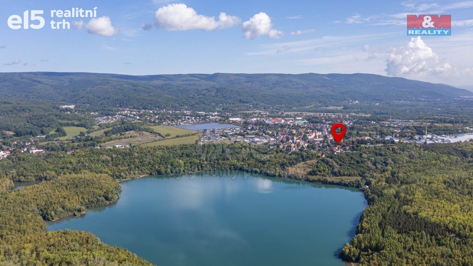 Prodej rodinného domu 370 m², Dubí