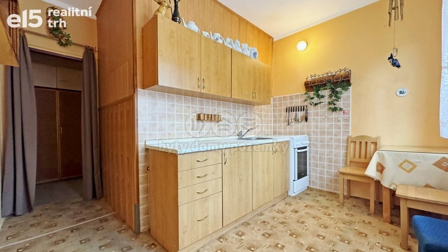 Pronájem bytu 1+1 36 m², Rotava