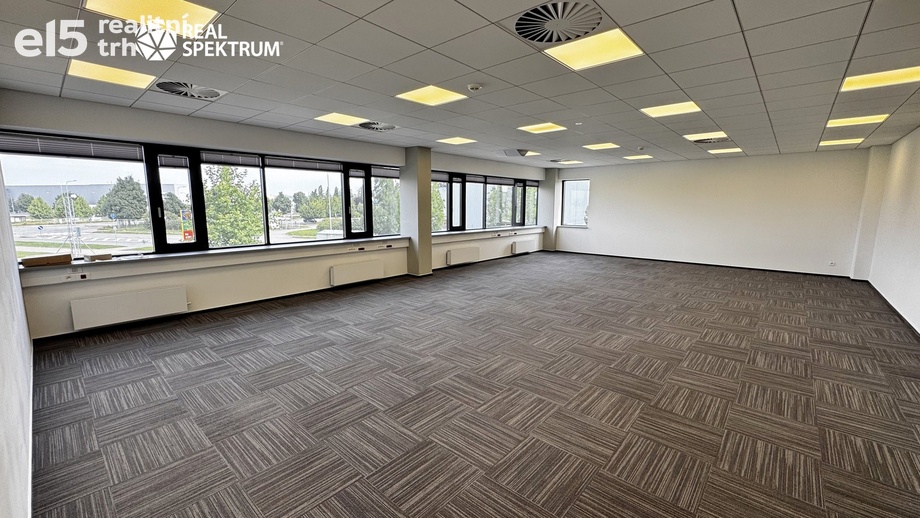 Pronájem kanceláře 294 m², Brno - Černovice