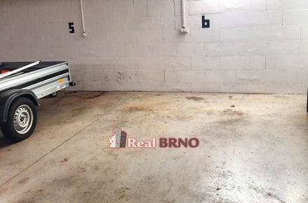 Pronájem garáže 14 m², Brno - Bystrc