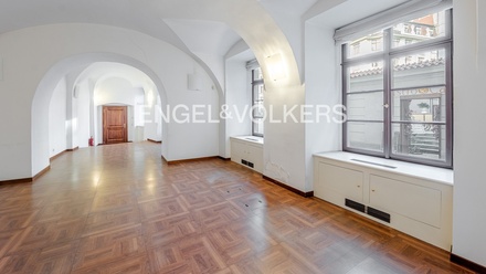 Pronájem kanceláře 245 m², Praha - Staré Město
