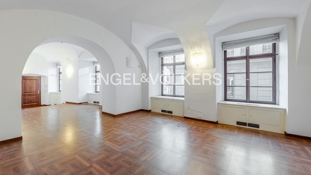 Pronájem kanceláře 245 m², Praha - Staré Město