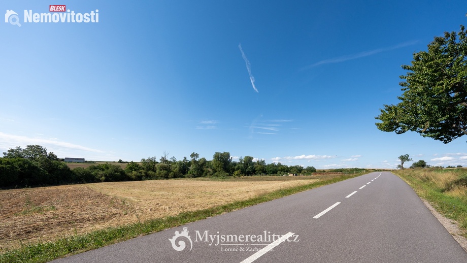 Prodej stavebního pozemku 1 251 m², Únanov