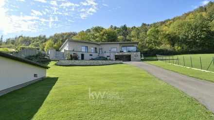 Prodej rodinného domu 190 m², Solenice