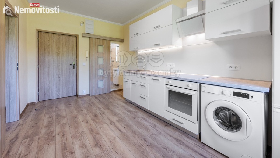 Prodej bytu 1+1 35 m², Karlovy Vary