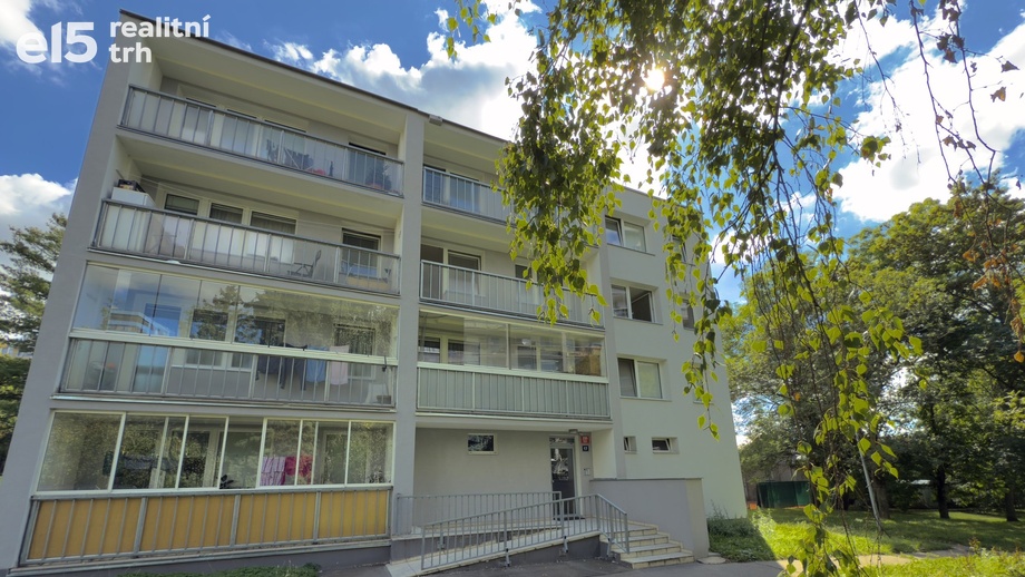 Prodej bytu 3+1 54 m², Praha - Střížkov