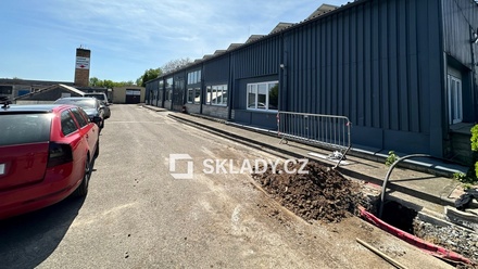 Pronájem skladu 675 m², Praha 20
