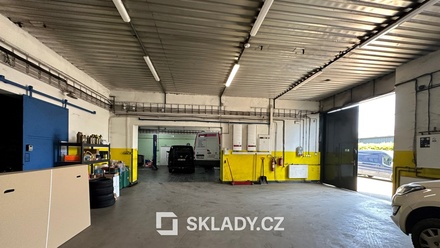 Pronájem skladu 675 m², Praha 20