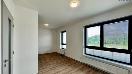 Pronájem bytu 1+kk 33 m², Kuřim
