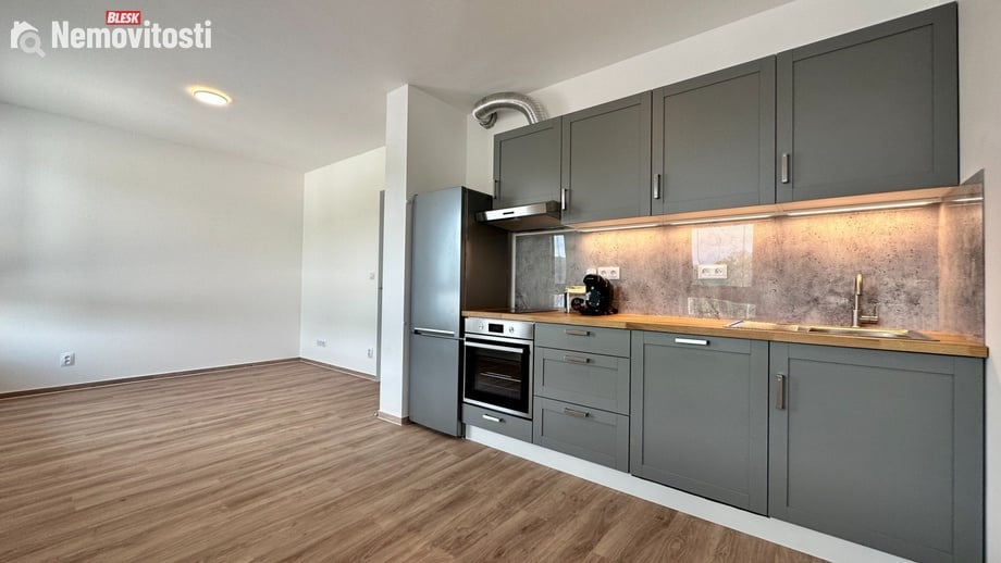 Pronájem bytu 1+kk 33 m², Kuřim