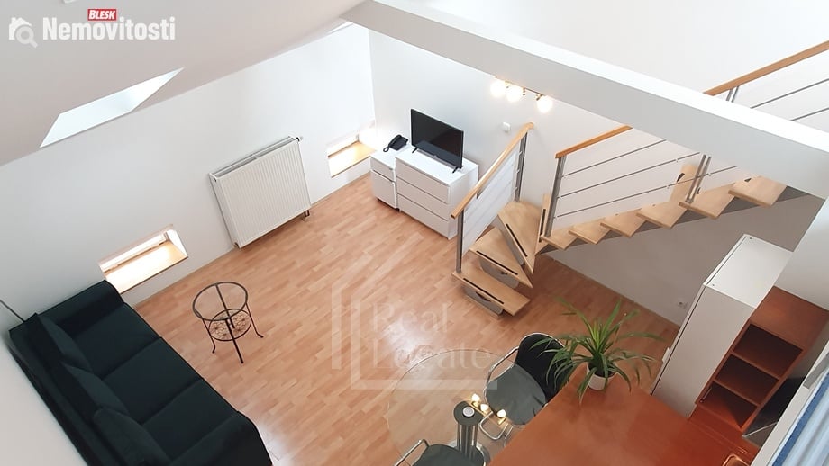 Pronájem bytu 2+kk 60 m², Praha - Vinohrady