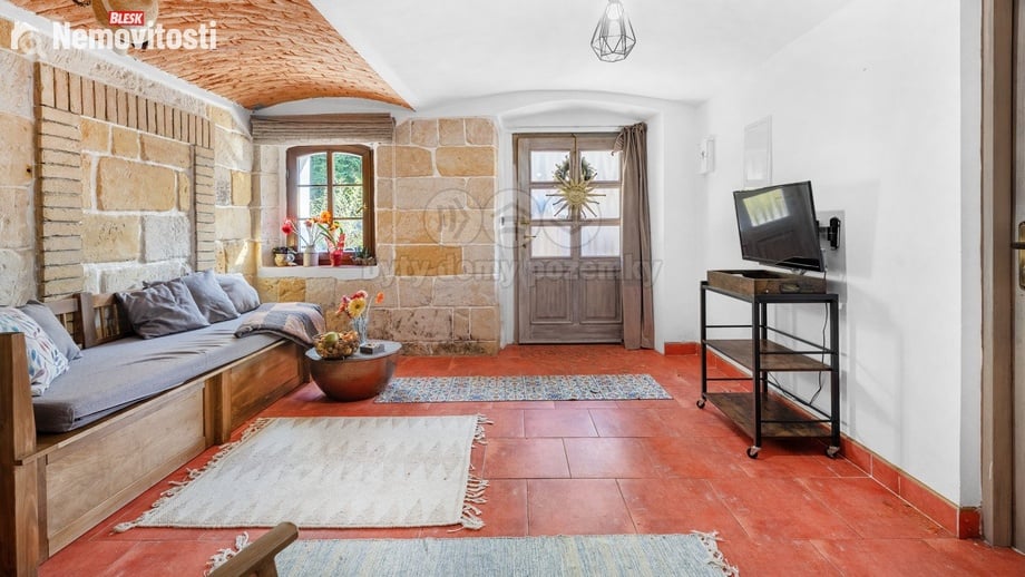 Prodej bytu 1+1 85 m², Janův Důl