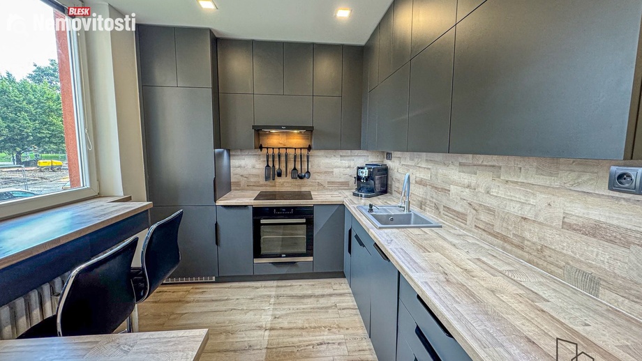 Pronájem bytu 2+1 65 m², Ostrava - Moravská Ostrava a Přívoz