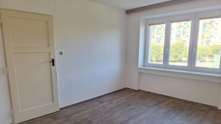 Pronájem bytu 2+1 63 m², Adamov