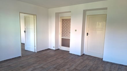 Pronájem bytu 2+1 63 m², Adamov