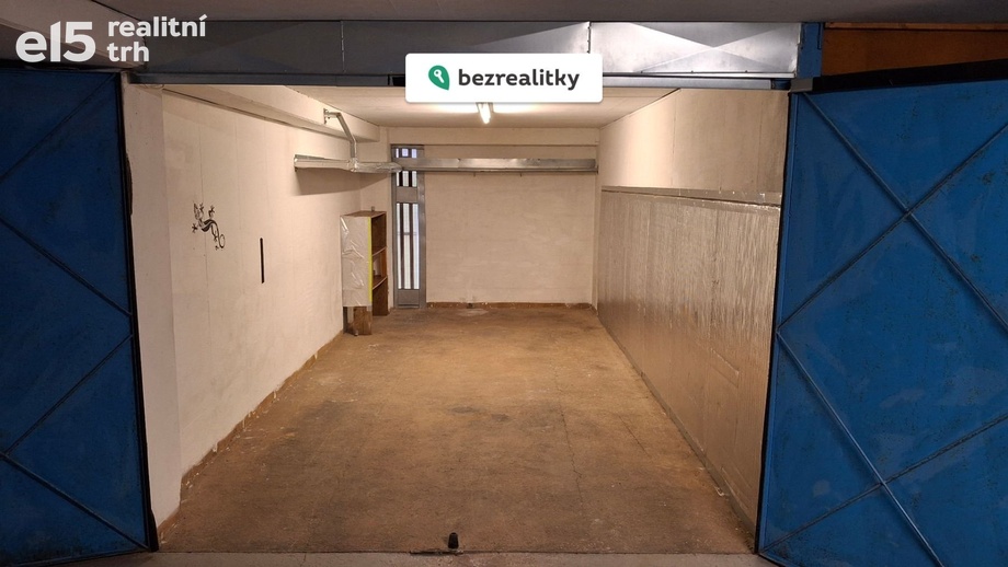 Prodej garáže 18 m², Praha 13