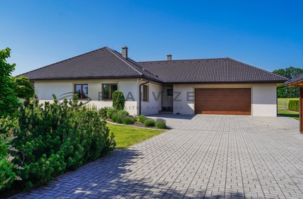 Prodej rodinného domu 237 m², Borovany - Hluboká u Borovan