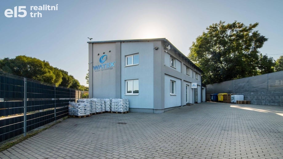 Prodej obchodního prostoru 228 m², Beroun-Zavadilka