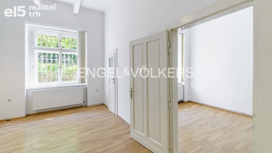 Pronájem kanceláře 40 m², Praha - Dejvice