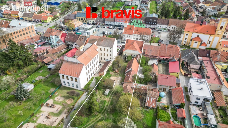 Prodej rodinného domu 420 m², Rousínov