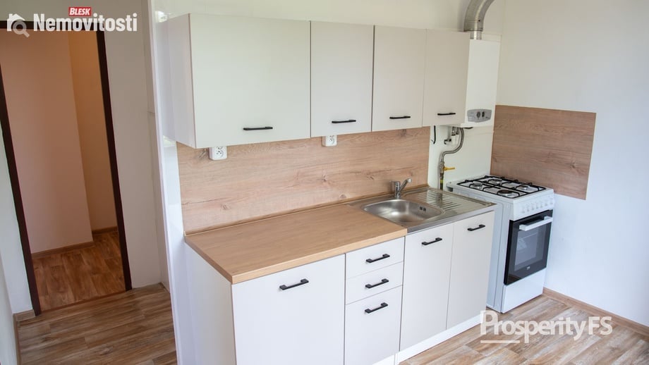 Pronájem bytu 2+1 56 m², Třinec - Lyžbice