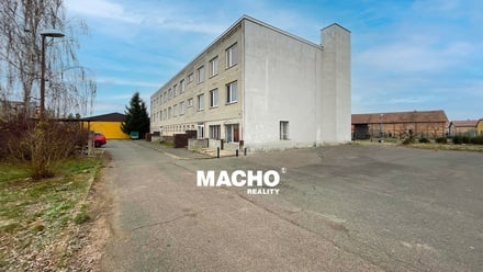 Prodej bytu 2+kk 39 m², Chrášťany
