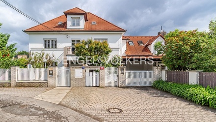 Prodej kanceláře 600 m², Praha - Braník