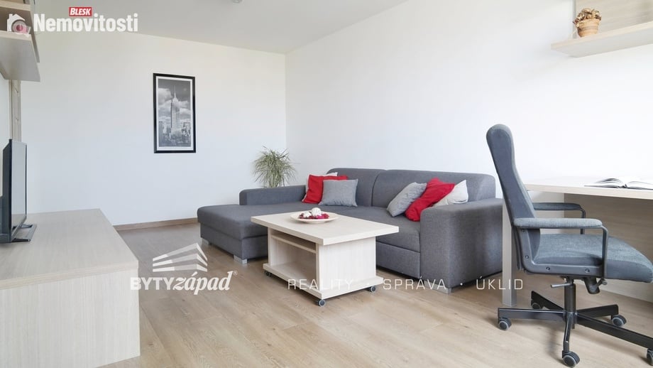 Pronájem bytu 2+1 62 m², Plzeň - Lobzy